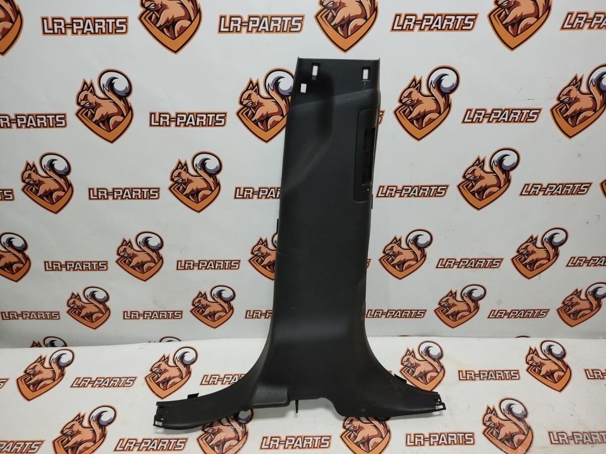 LR082070 B-pillar trim right Land Rover Discovery 5 L462 (2017-) used